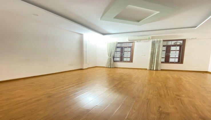 Cần cho thuê nhà nguyên căn ngõ 69 Bùi Huy Bíchi, 33m ×5 Tầng 3N to .1N nhỏ.4wc